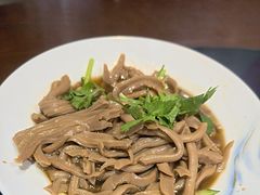 -东口码头·烧鸽子·鱼头泡饼·地方菜(金鹰悦城店)