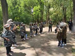 -亲兄弟真人CS团建拓展基地