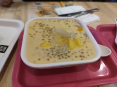 杨枝甘露芒果好多-满记甜品(巴黎春天宝山店)