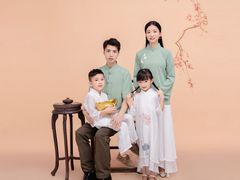 -经典婚纱摄影美学馆·私人定制