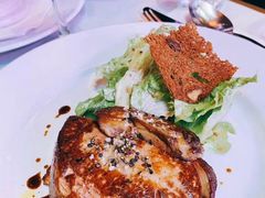 鹅肝配沙拉-Le Comptoir de la Gastronomie