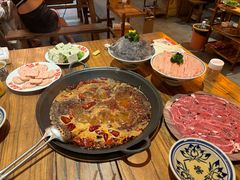 -旧街市鲜货老火锅(大光路店)