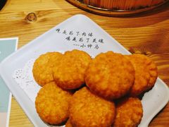 -临界音乐酒馆·小龙虾·江湖菜(华熙LIVE·鱼洞店)