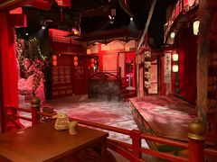 -暴风岛沉浸式体验馆(百联世纪店)