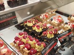 -HOT CRUSH趁热集合·现烤面包(上海环球港店)