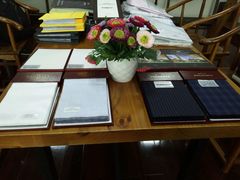 -尊卡诺高级西装礼服定制(江东中路店)