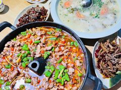 酸汤乌鱼片-椒小兔·盐帮川菜中餐厅(金沙时代广场店)