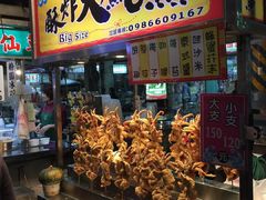 -六合夜市