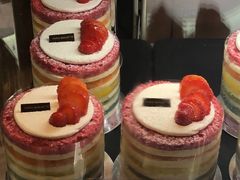 迷你彩虹蛋糕-巴黎贝甜(大宁国际商业广场店)
