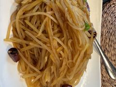 酸辣土豆丝-川旺角川粤融合菜•海景餐厅(星海广场店)