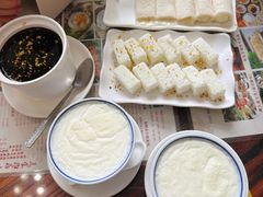 -周大娘牛乳(旧寨古村总店)