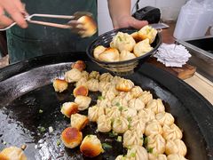 特色葱煎包-赵宝美煎包店