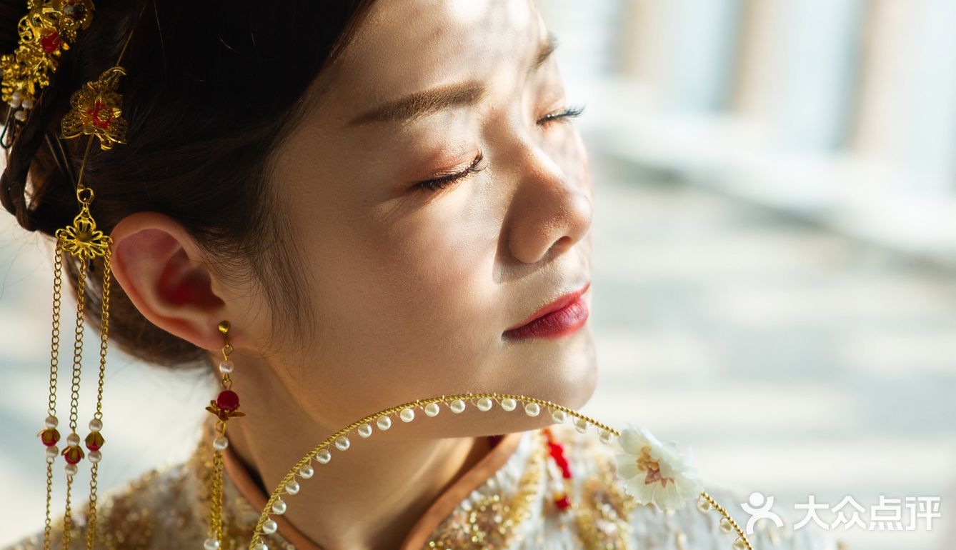 萧山婚纱礼服##香槟色马来褂
