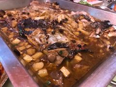 酱香烤江团鱼-麻辣港湾