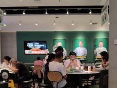 -费大厨辣椒炒肉(黄兴中心广场店)