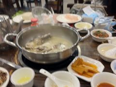-正能量脆肉鲩火锅