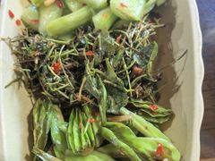 -汤锅大王(新平曹苏黄牛汤锅有限公司)