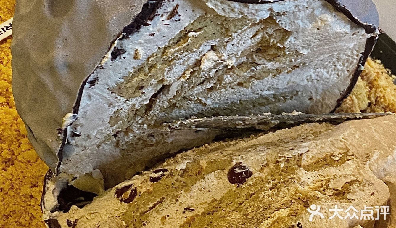 今年愿望:地球平安或者跟爱人私奔到月球🎂