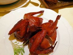 古法烧乳鸽-惠食佳(滨江大公馆店)