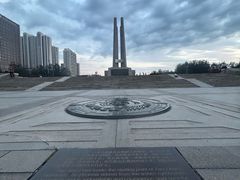 -唐山抗震纪念碑广场