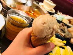 冰淇淋-马辣顶级麻辣鸳鸯火锅(忠孝店)