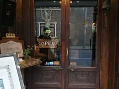 门面-古董花园(思南路42弄小区店)