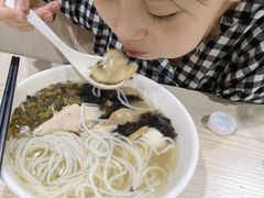 -老滕家过桥米线(金鱼胡同店)