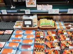 -胖东来生活广场(健康路店)