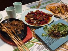 -寂寞的豆芽 烧烤酒场(丽景店)