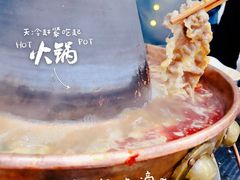 -楼外楼大刀肉传统火锅居(幸福街店)