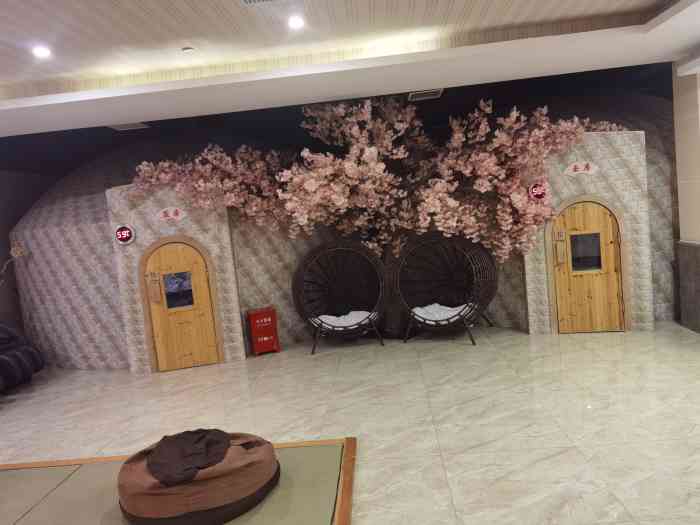 汤里来温泉-"冬日里泡汤是每年常规操作,大众点评里现在.