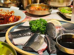 -草家酱蟹炭火烤肉店(珲春南路一店)