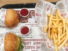 -The Habit Burger Grill 哈比特汉堡(复兴soho店)