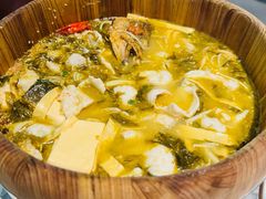 木桶酸菜鱼-中8楼风尚云南菜(颐堤港店)