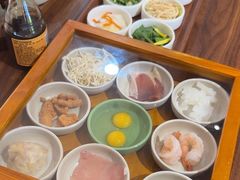 -良米山·云南野生菌过桥米线(上海首店)