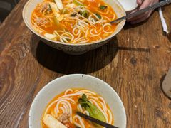 -粉八·云南米线·建水烧烤(常熟路店)