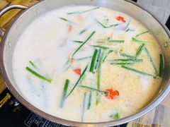 -夏屿湖畔.落日湖景餐厅(普者黑景区店)