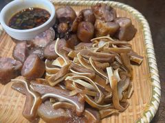 -东口码头·烧鸽子·鱼头泡饼·地方菜(金鹰悦城店)