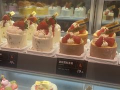 -罗森尼娜(德思勤店)