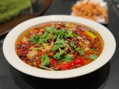 -绿杨春·淮扬宴(庐山路店)