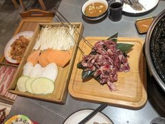 -正宗齐齐哈尔烤肉·齐牛哥鲜切炭火烤肉(杭州总店)