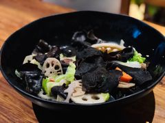 -万记麻辣烫国展总店