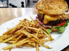 -HELLO 27 意面·沙拉·帕尼尼