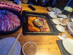 -老牌坊云南鱼豆花火锅(哈西万达店)