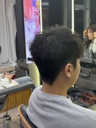 -藤野造型烫发染发