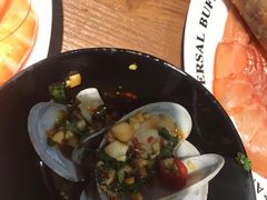 花甲-亚马逊环球美食百汇(新城吾悦广场店)