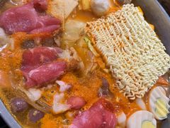 -辛明堂洞韩式芝士年糕火锅(万达店)