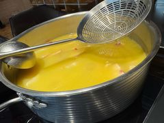 -鲜入唯煮·港式海鲜牛肉火锅(金宝街店)