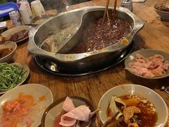 -岗上渣渣老火锅(两路口店)