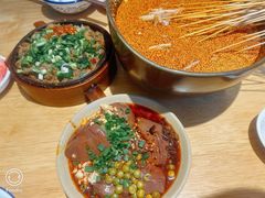 -谢老五跷脚牛肉·非遗传承店